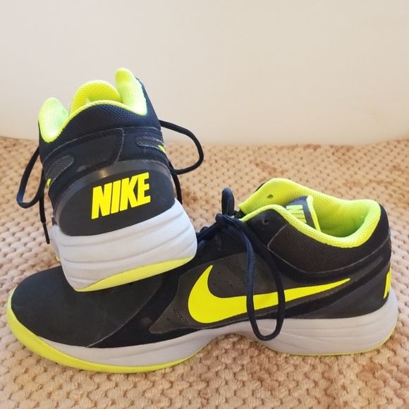 nike the overplay viii
